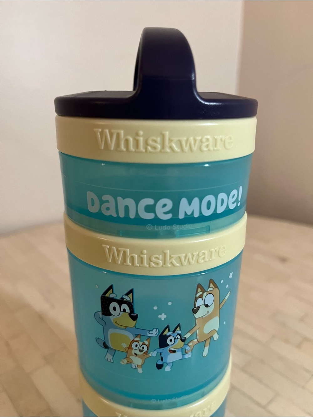 Whiskware Bluey 'Dance Mode' Stackable Snack Containers - Picture 3 of 5
